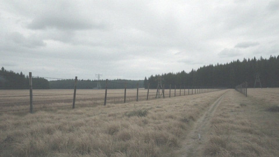 Jakie są różnice między wojną hybrydową a tradycyjną wojną?