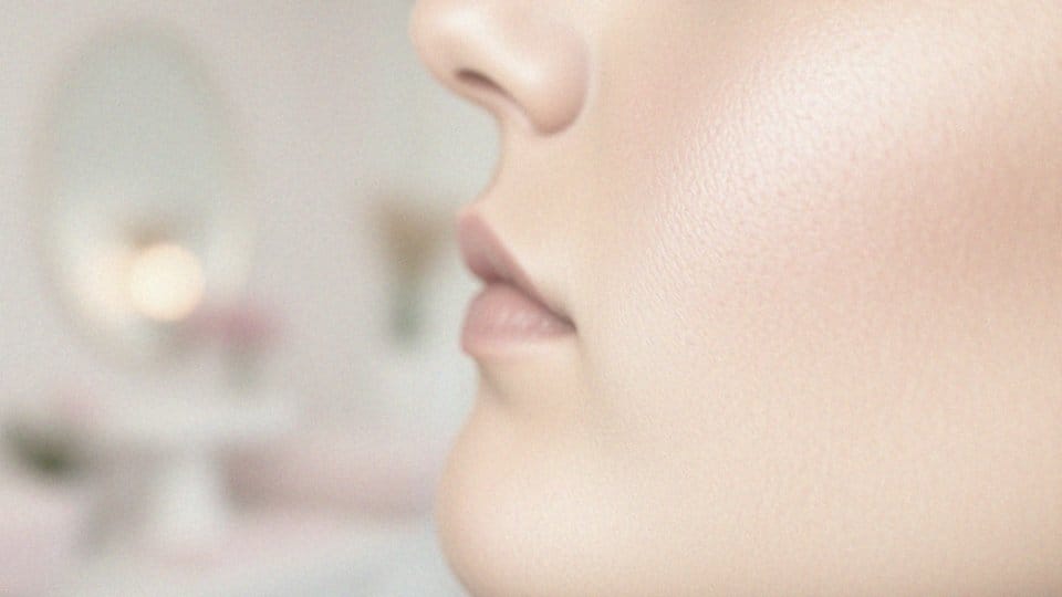 Dermapen na owal twarzy – innowacyjna metoda odmładzania skóry