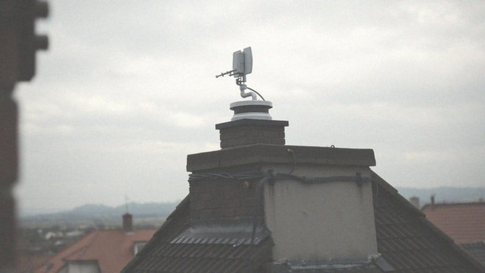 Telewizja naziemna jak odbierać? Praktyczny przewodnik dla każdego